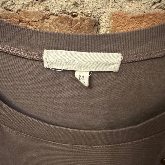 Studded Sleeveless Tee Womens Size M - Picture 2 of 6